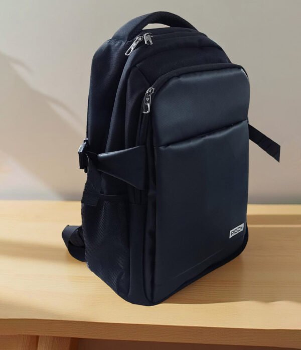 Mochila-negra-2 Mochila Universitaria